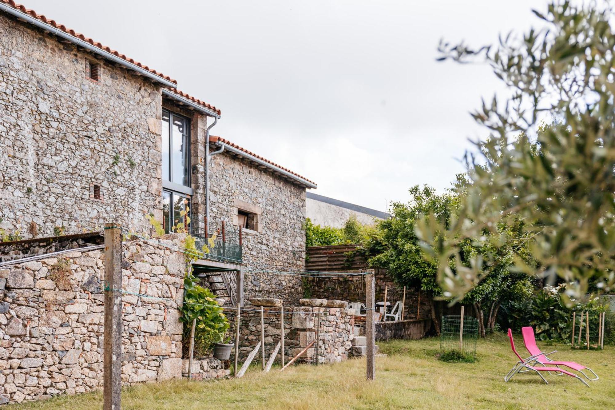 Le Logis Du Prieure Les Châtelliers-Châteaumur Exterior foto